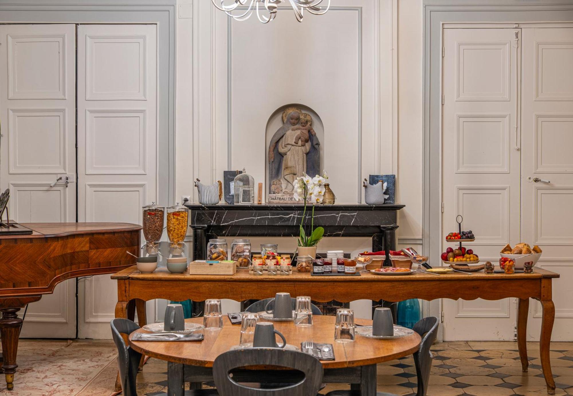 Chateau De Briancon Baune Bagian luar foto